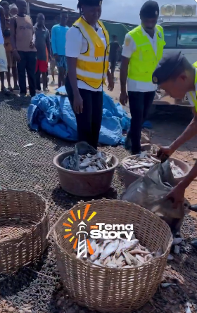 Tema health directorate confiscates basket of salted fish over unsanitary selling conditions